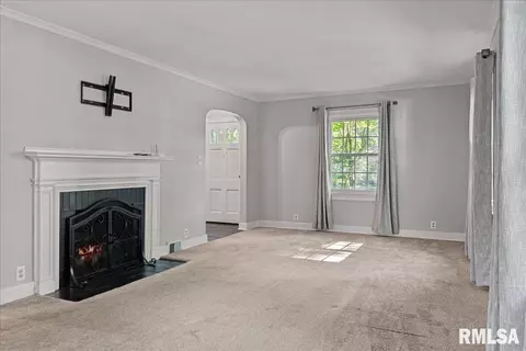 2029 Bates Ave, Springfield, IL 62704 photo 6