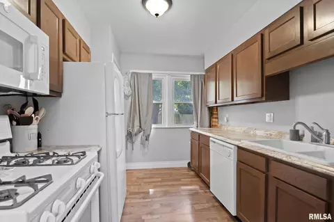 Kitchen - 2528 S Walnut St, Springfield, IL 62704 photo 1 of 2