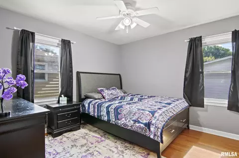 Bedroom - 2528 S Walnut St, Springfield, IL 62704 photo 1 of 6
