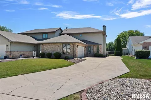 2714 S Chase Dr, Springfield, IL 62704 photo 2