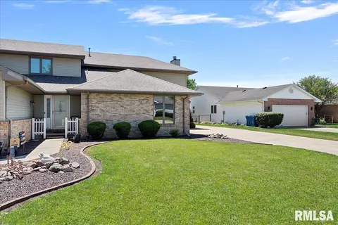 2714 S Chase Dr, Springfield, IL 62704 photo 3