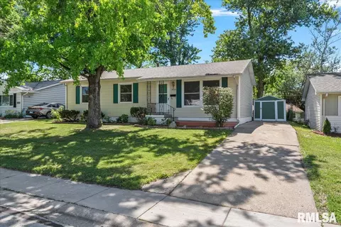 1403 Johnson Ln, Springfield, IL 62702 photo 3