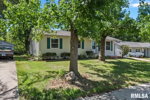 1403 Johnson Ln, Springfield, IL 62702 photo 2