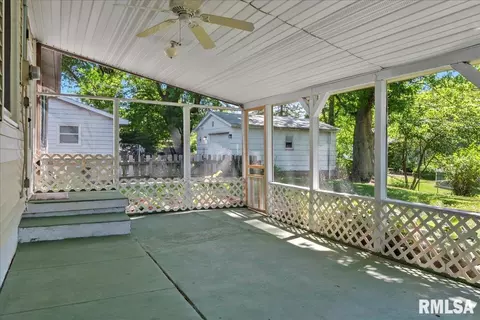 1403 Johnson Ln, Springfield, IL 62702 photo 14