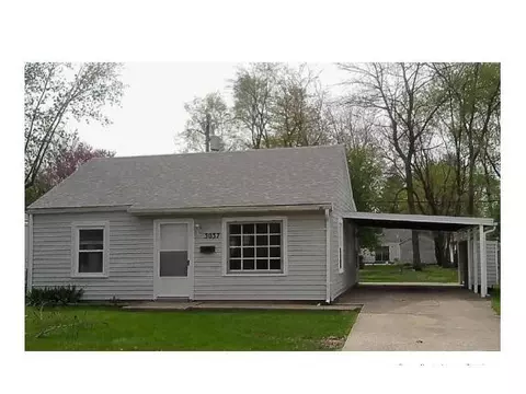 3037 S 3rd St, Springfield, IL 62703