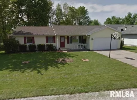 15 Santa Fe Dr, Auburn, IL 62615