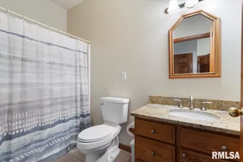 Bath - 520 Teal Dr, Chatham, IL 62629 photo 1 of 6
