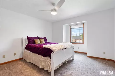Bedroom - 520 Teal Dr, Chatham, IL 62629 photo 5 of 9