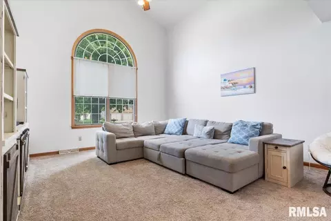 Living - 520 Teal Dr, Chatham, IL 62629 photo 1 of 1