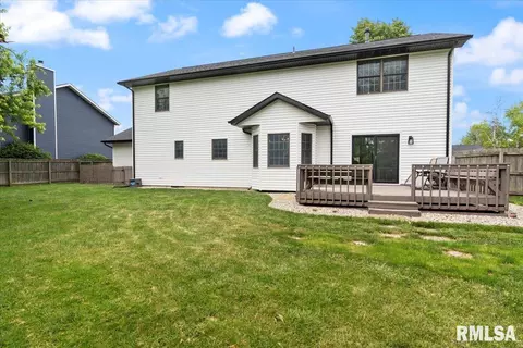 Exterior - 520 Teal Dr, Chatham, IL 62629 photo 11 of 12