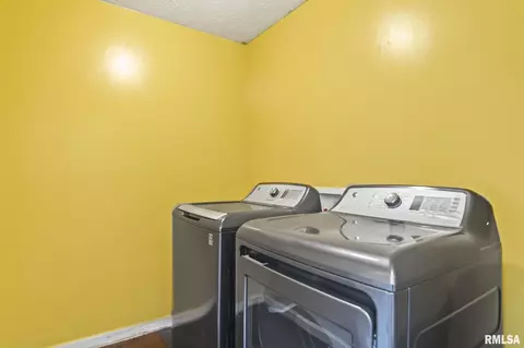 803 N Bitterroot Ct, Athens, IL 62613 photo 18