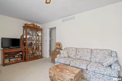 28 Longbow Ln, Springfield, IL 62704 photo 7