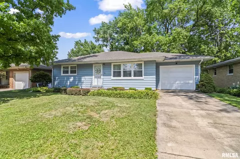 28 Longbow Ln, Springfield, IL 62704