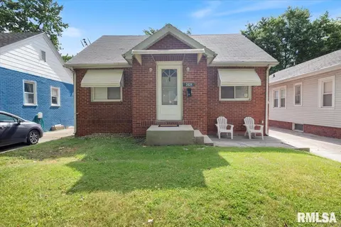 2424 S 6th St, Springfield, IL 62703