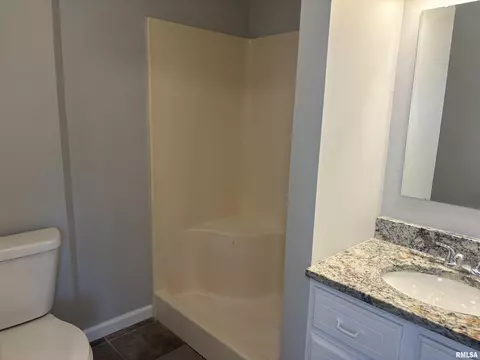 828 N Ohio St, Springfield, IL 62702 photo 5