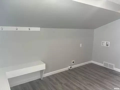 828 N Ohio St, Springfield, IL 62702 photo 9