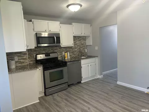 828 N Ohio St, Springfield, IL 62702 photo 3