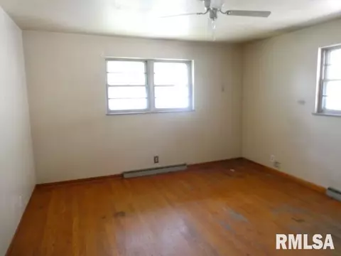 2228 Grandview Ave, Springfield, IL 62702 photo 9