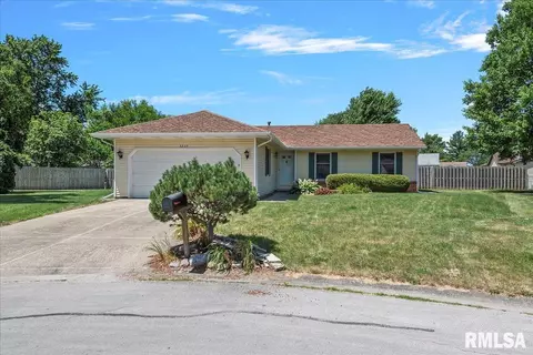 5239 Cantrell Ct, Springfield, IL 62703 photo 2