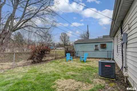 3026 S 3rd St, Springfield, IL 62703 photo 23