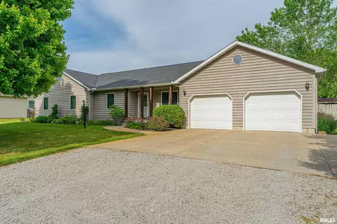 1856 1250th Ave, Lincoln, IL 62656