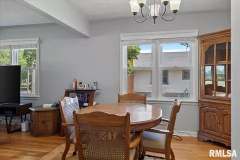 2116 N 5th St, Springfield, IL 62702 photo 10