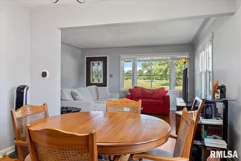 2116 N 5th St, Springfield, IL 62702 photo 9