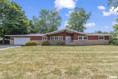 101 Middleburg Dr, Sherman, IL 62684