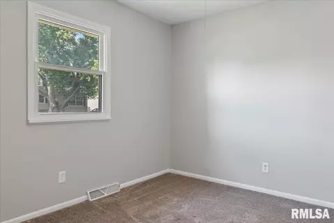 2325 Stokebridge Rd, Springfield, IL 62702 photo 14
