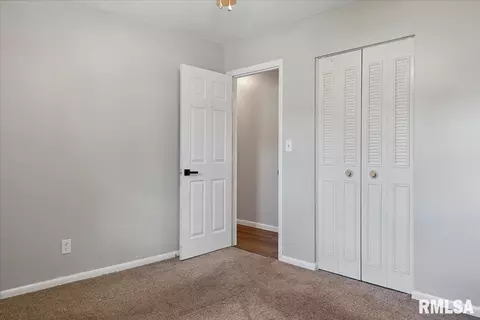 2325 Stokebridge Rd, Springfield, IL 62702 photo 13