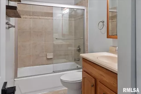 2325 Stokebridge Rd, Springfield, IL 62702 photo 11
