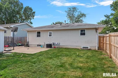 2325 Stokebridge Rd, Springfield, IL 62702 photo 27