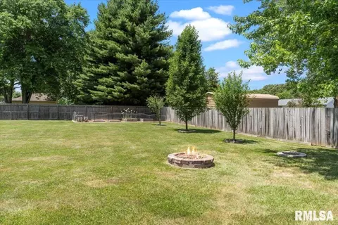 63 Walnut Valley Dr, Springfield, IL 62707 photo 32