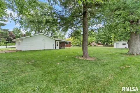 Exterior - 6186 Horseview Dr, Springfield, IL 62712 photo 5 of 12
