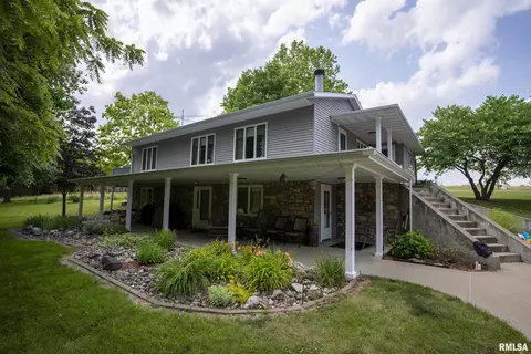1605 N County Road 800, Hamilton, IL 62341