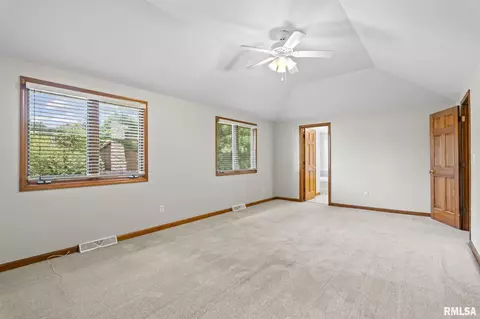 2601 Meadow Pointe Dr, Springfield, IL 62702 photo 22