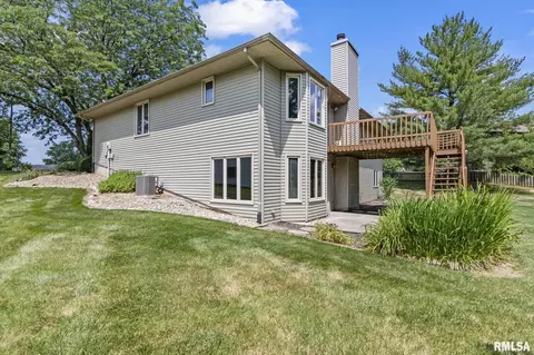 2601 Meadow Pointe Dr, Springfield, IL 62702 photo 4