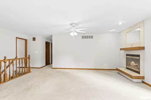2601 Meadow Pointe Dr, Springfield, IL 62702 photo 12