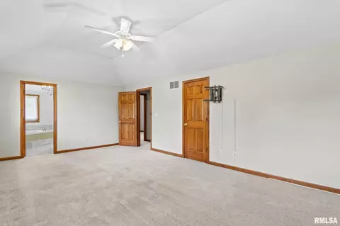 2601 Meadow Pointe Dr, Springfield, IL 62702 photo 23