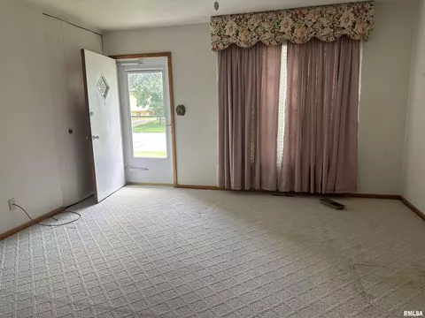 1711 Fairmont Dr, Springfield, IL 62702 photo 10
