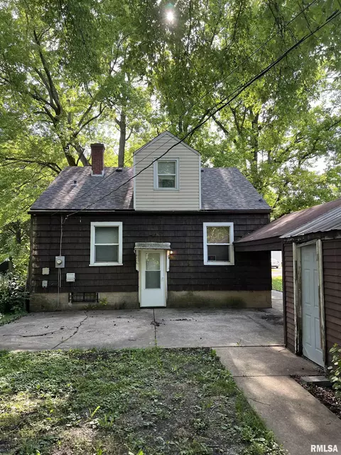 1956 S 19th St, Springfield, IL 62703 photo 4