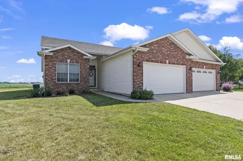 2700 Whiteside Pl, Springfield, IL 62711