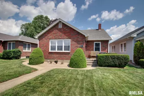 2831 College Ave, Quincy, IL 62301