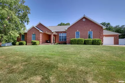 4121 Abbey Ridge St, Quincy, IL 62305