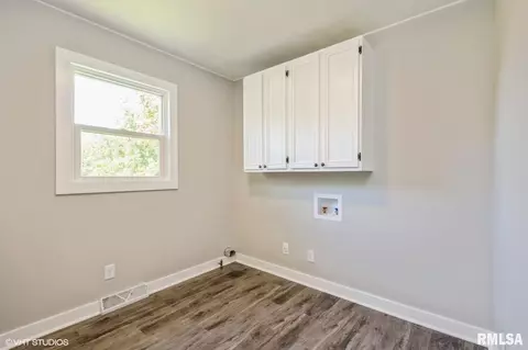 3535 S Skyline Ave, Decatur, IL 62521 photo 11