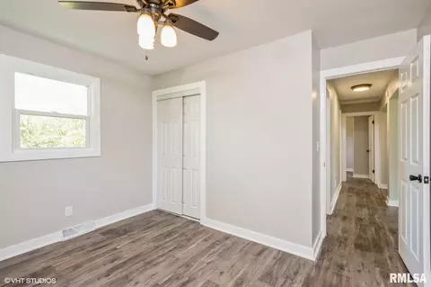 3535 S Skyline Ave, Decatur, IL 62521 photo 8