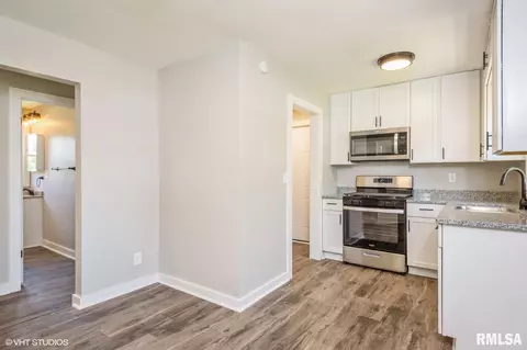 3535 S Skyline Ave, Decatur, IL 62521 photo 5