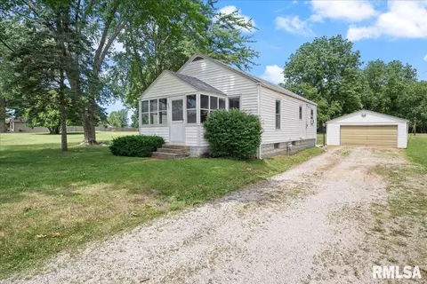 3521 E North Grand Ave, Springfield, IL 62702 photo 2