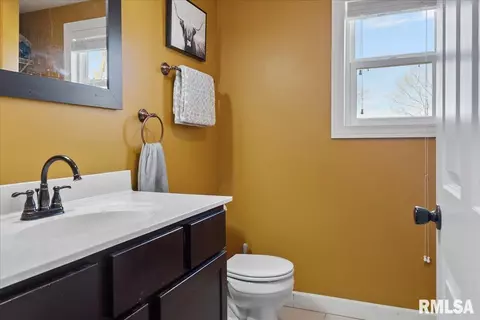 202 E Maple St, New Berlin, IL 62670 photo 33
