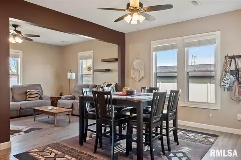 202 E Maple St, New Berlin, IL 62670 photo 13